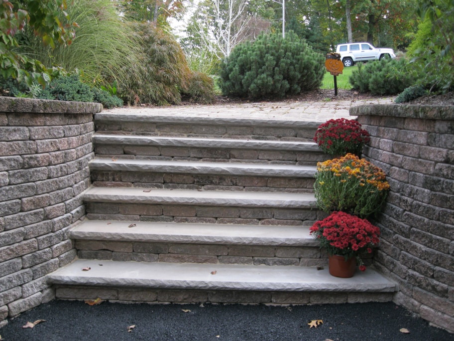 Paver Driveway Border